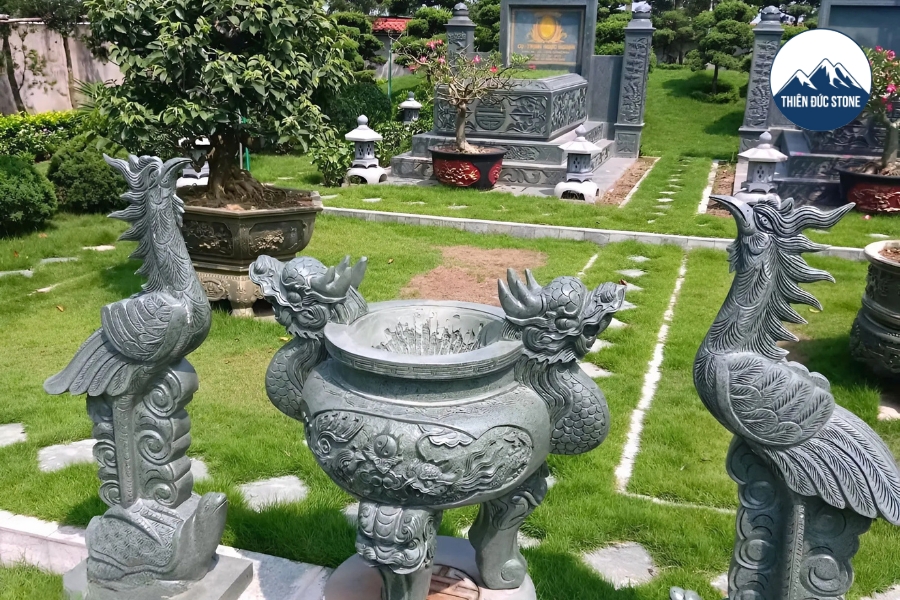 Ý Nghĩa Tượng Hạc Đá Trong Văn Hóa Tâm Linh Người Việt