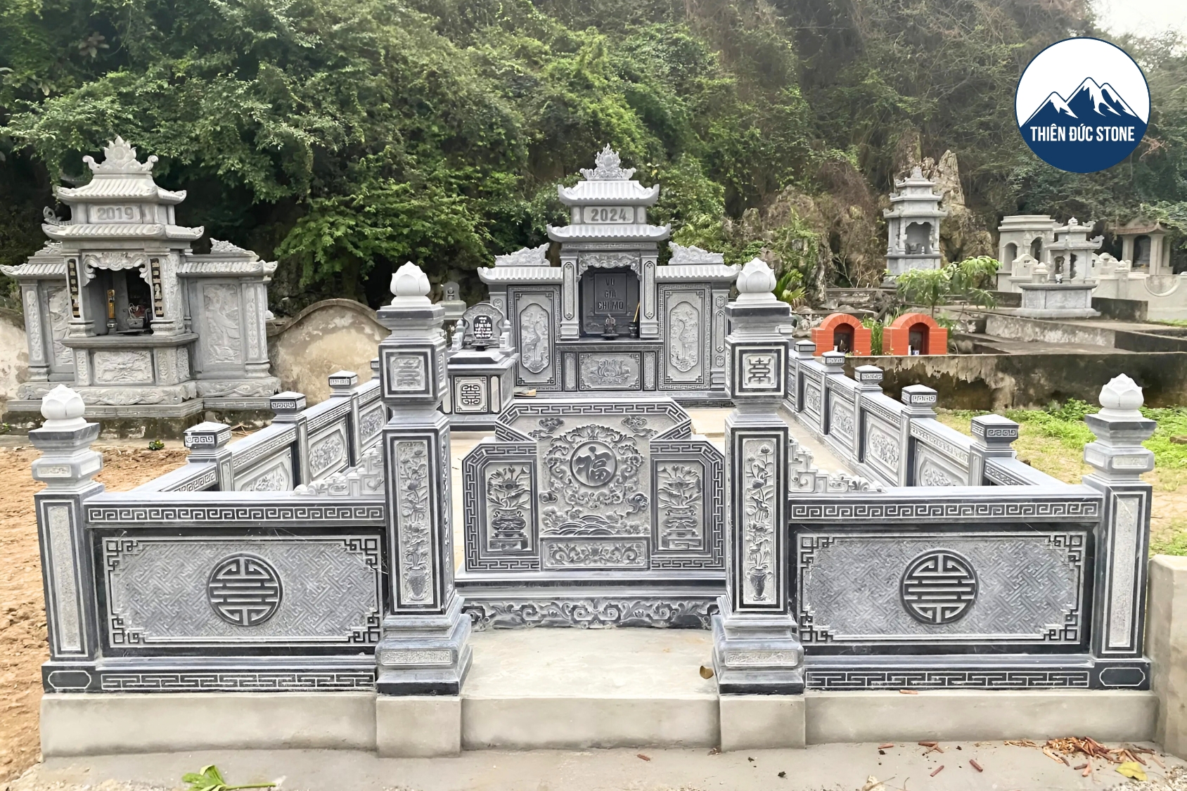 Đá Tâm Linh: Liệu Giá Cả Có Quyết Định Năng Lượng